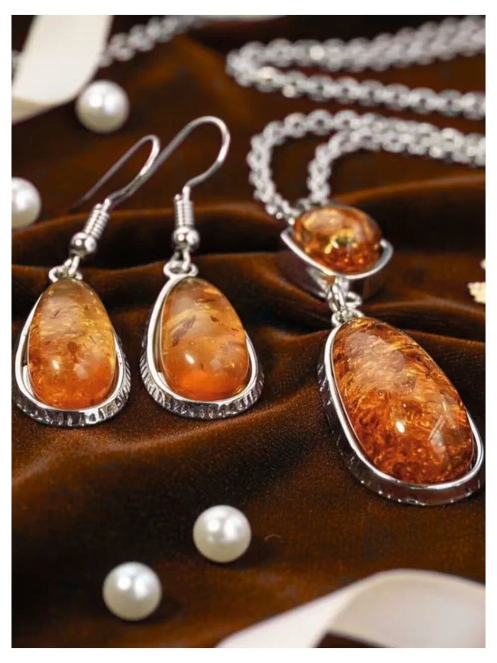 NWT Faux Amber Teardrop Pendant Necklace Earrings Jewelry Set White K Plate